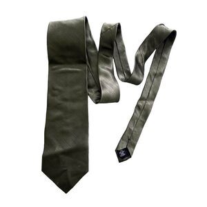 George Machado Dark Woodland Green 100% Imported Silk Mens Neck Tie Solid 4in
